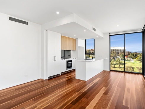 121/81 Constitution Avenue Campbell, ACT 2612